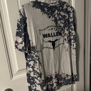 Wallen Graphic T-Shirt in Black and White
